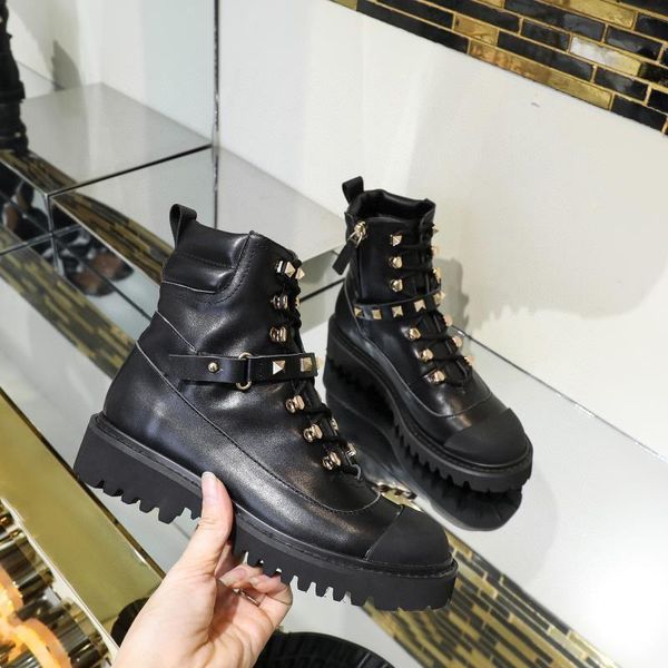 boots moctorcyle winter fashion short rivet decora woman genuine leather ankle botas mujer, Black
boots moctorcyle winter fashion short rivet decora woman genuine leather ankle botas mujer, Black