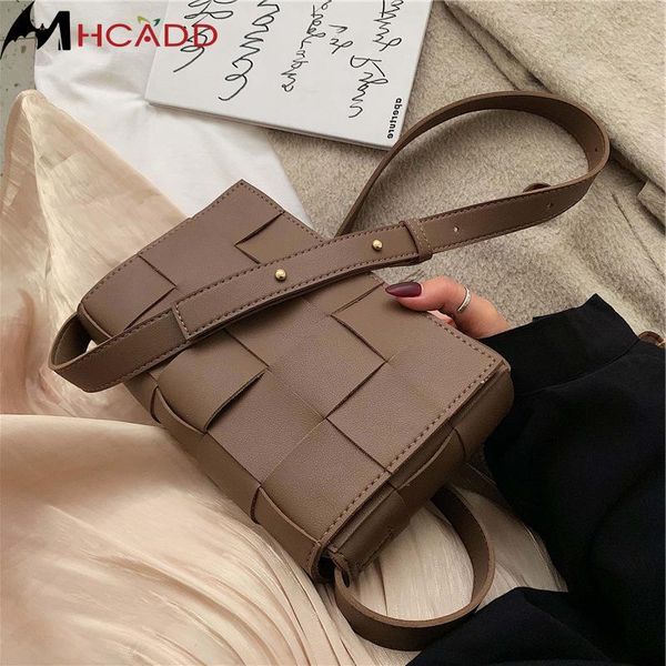 evening bags single shoulder bag fashion women's trendy leather handbag stitching handmade kintted luxury crossbody
evening bags single shoulder bag fashion women's trendy leather handbag stitching handmade kintted luxury crossbody