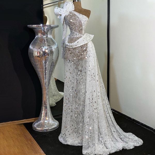 illusion one shoulder evening dresses with big bow lace sequins vestido de novia ruched long formal prom gowns robe de soirée, Black;red
illusion one shoulder evening dresses with big bow lace sequins vestido de novia ruched long formal prom gowns robe de soirée, Black;red