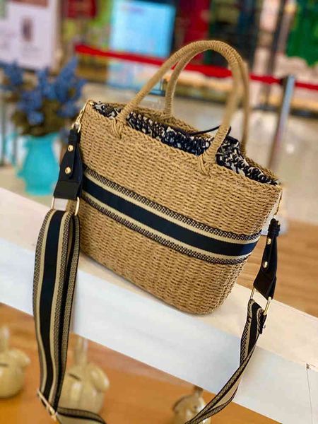 design handbag 2021 new designer summer women straw basket bags ladies fashion shoulder crossbody woven beach bag casual
design handbag 2021 new designer summer women straw basket bags ladies fashion shoulder crossbody woven beach bag casual