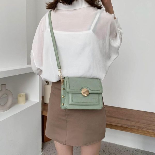 shoulder bags 2021 women's bag korean version of the foreign chain messenger fashion girl portable small square
shoulder bags 2021 women's bag korean version of the foreign chain messenger fashion girl portable small square