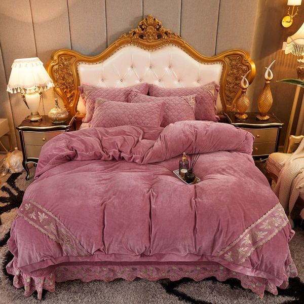 bedding sets luxury european winter warm velvet flannel fleece embroidery set duvet cover thicken bedspread bed sheet pillowcases
bedding sets luxury european winter warm velvet flannel fleece embroidery set duvet cover thicken bedspread bed sheet pillowcases