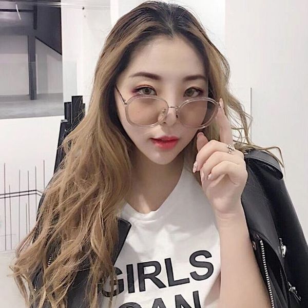 ladies square sunglasses acetate frame women cat eye transparent sunglasses summer sun glasses with original box, White;black
ladies square sunglasses acetate frame women cat eye transparent sunglasses summer sun glasses with original box, White;black