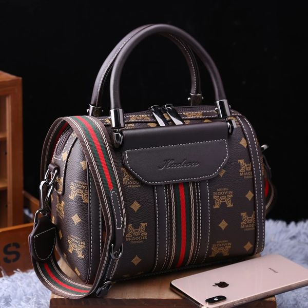 real genuine leather handbags new fashion korean pillow portable all-match shoulder luxury messenger bag brand handbags
real genuine leather handbags new fashion korean pillow portable all-match shoulder luxury messenger bag brand handbags
