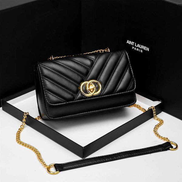 fashion 2021 new high-grade sense, fragrance, lingge chain, foreign style, small square bag, fashionable in autumn and winter
fashion 2021 new high-grade sense, fragrance, lingge chain, foreign style, small square bag, fashionable in autumn and winter