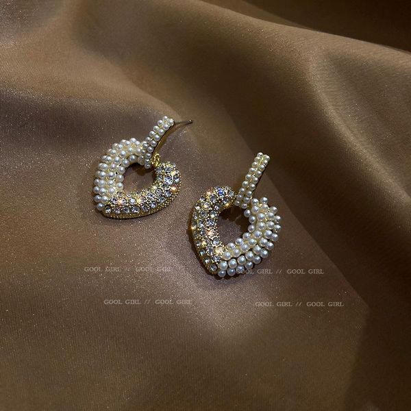 dangle & chandelier temperament female personality korean rhinestones imitation pearl love earrings fashion women's jewelry accessories, Silver
dangle & chandelier temperament female personality korean rhinestones imitation pearl love earrings fashion women's jewelry accessories, Silver