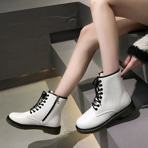 women winter carousel cow martin shiny black white rubber boots ubfl 
women winter carousel cow martin shiny black white rubber boots ubfl