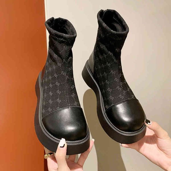 dress shoes 2021 design luxury brand women's thick ankle boots plaid printed cloth patchwork round toe lace-up female martin shoes, Black
dress shoes 2021 design luxury brand women's thick ankle boots plaid printed cloth patchwork round toe lace-up female martin shoes, Black