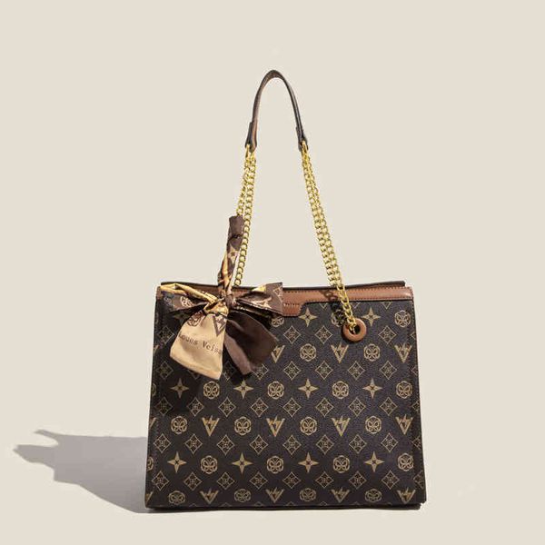 2022 factory wholesale trend tote bag fashion versatile shoulder large capacity commuter women's bag
2022 factory wholesale trend tote bag fashion versatile shoulder large capacity commuter women's bag