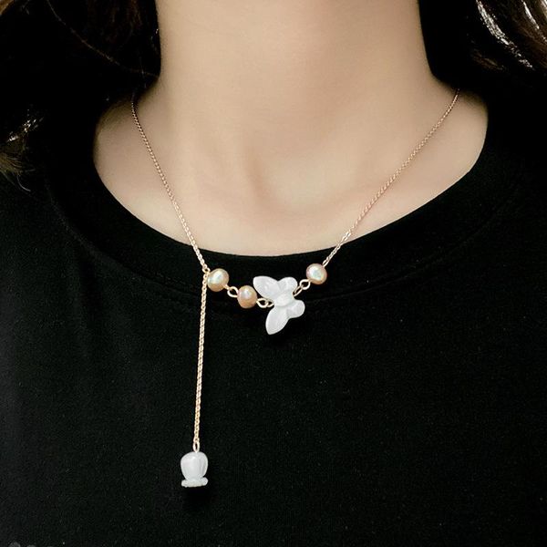 chains delicate jewelry butterfly pendant necklace sweet design selling pearl chain choker for women party gifts, Silver
chains delicate jewelry butterfly pendant necklace sweet design selling pearl chain choker for women party gifts, Silver