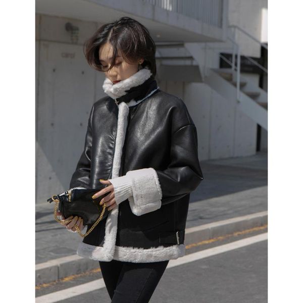 women's leather & faux 2021 korean version warm parkas autumn winter simple fur pu plus velvet women jacket coats, Black
women's leather & faux 2021 korean version warm parkas autumn winter simple fur pu plus velvet women jacket coats, Black