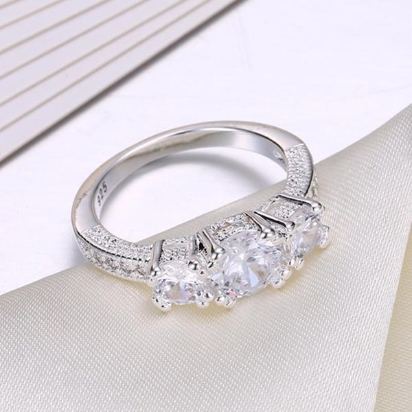 cluster rings european fashion luxury silver 925 exquisite lady ring with three zircon cz party jewelry gifts women's, Golden;silver 
cluster rings european fashion luxury silver 925 exquisite lady ring with three zircon cz party jewelry gifts women's, Golden;silver