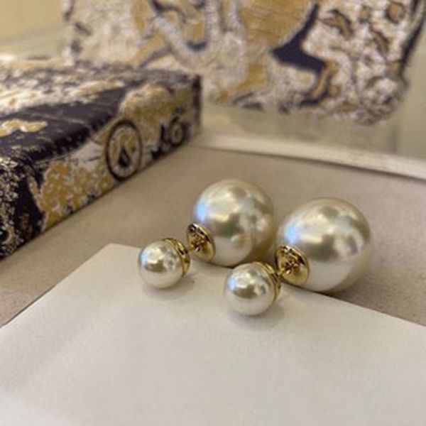 luxurys fashion designers earring women's round earrings jewelry exquisite workmanship gifts engagement daily decoration, high-grade, b, Golden;silver
luxurys fashion designers earring women's round earrings jewelry exquisite workmanship gifts engagement daily decoration, high-grade, b, Golden;silver