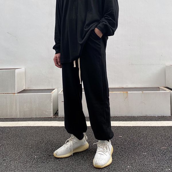 ins style kanye casual sports pants men's street loose black high street fog leggings
ins style kanye casual sports pants men's street loose black high street fog leggings