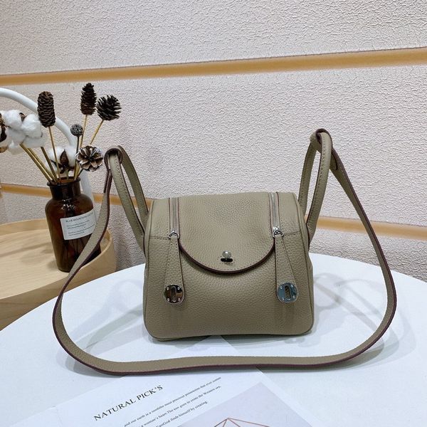 70% off luxury handbag 2021 new head litchi pattern 22cm mini genuine leather women's box bag 2elc huv2
70% off luxury handbag 2021 new head litchi pattern 22cm mini genuine leather women's box bag 2elc huv2