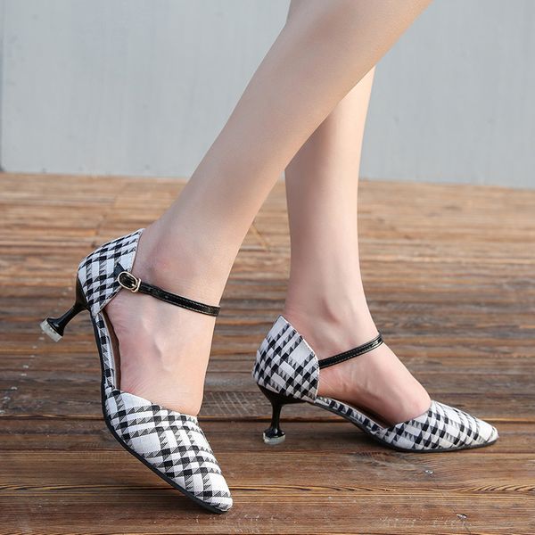 spring summer women buckle strap dress shoes pointed toe plaid pumps woman sandals high heels shoes zapatos mujer 6319dress shoes, Black
spring summer women buckle strap dress shoes pointed toe plaid pumps woman sandals high heels shoes zapatos mujer 6319dress shoes, Black