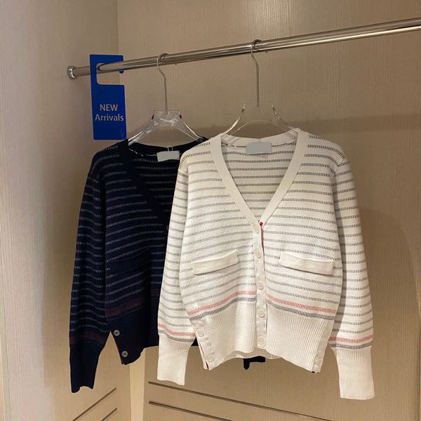 design clothing 21 pinstripe women's knitted cardigan coat early autumn long sleeve college style british stingy qingdao, White;black
design clothing 21 pinstripe women's knitted cardigan coat early autumn long sleeve college style british stingy qingdao, White;black