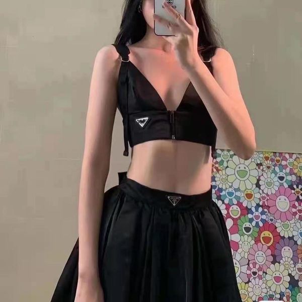 2021 designer new spring and summer fashion recycled nylon with adjustable shoulder zipper vest underwear two piece pants ing, White
2021 designer new spring and summer fashion recycled nylon with adjustable shoulder zipper vest underwear two piece pants ing, White