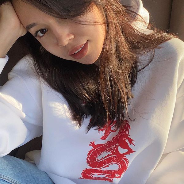 dragon print oversized hoodies women casual loose long sleeve sweatshirt ladies fashion streetwear autumn sweat shirt, White
dragon print oversized hoodies women casual loose long sleeve sweatshirt ladies fashion streetwear autumn sweat shirt, White