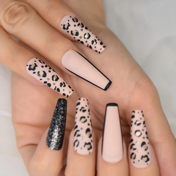 false nails matte press on long high heel shaped tips leopard fake nail art glitter beige artificial manciure set, Red;gold
false nails matte press on long high heel shaped tips leopard fake nail art glitter beige artificial manciure set, Red;gold