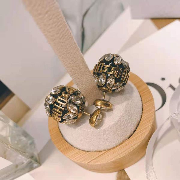 special offer 70% off dijia / family new style old temperament net red anti allergy letter pearl earrings female, Golden;silver
special offer 70% off dijia / family new style old temperament net red anti allergy letter pearl earrings female, Golden;silver