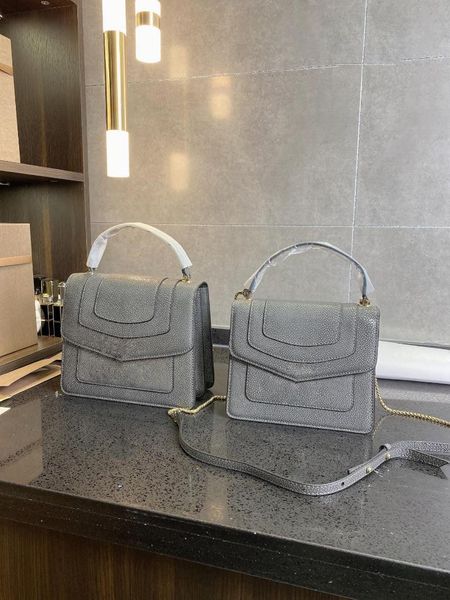 shoulder bags lady's high-class handbag slant span bag chain bag100030 100033
shoulder bags lady's high-class handbag slant span bag chain bag100030 100033