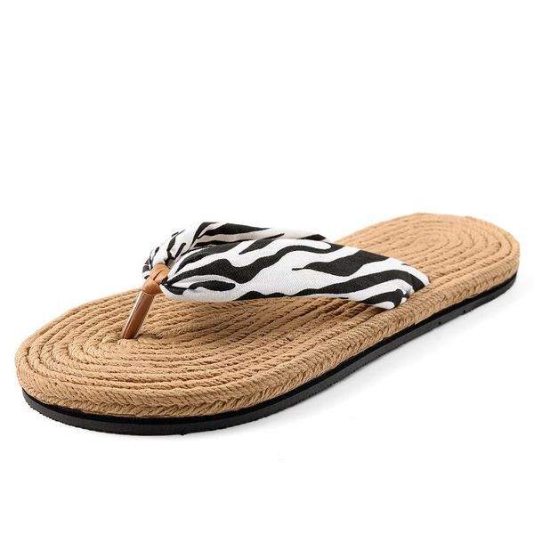 women's flip-flops summer non-slip flat bottom clips cool slippers flat with beach sandals, Black
women's flip-flops summer non-slip flat bottom clips cool slippers flat with beach sandals, Black