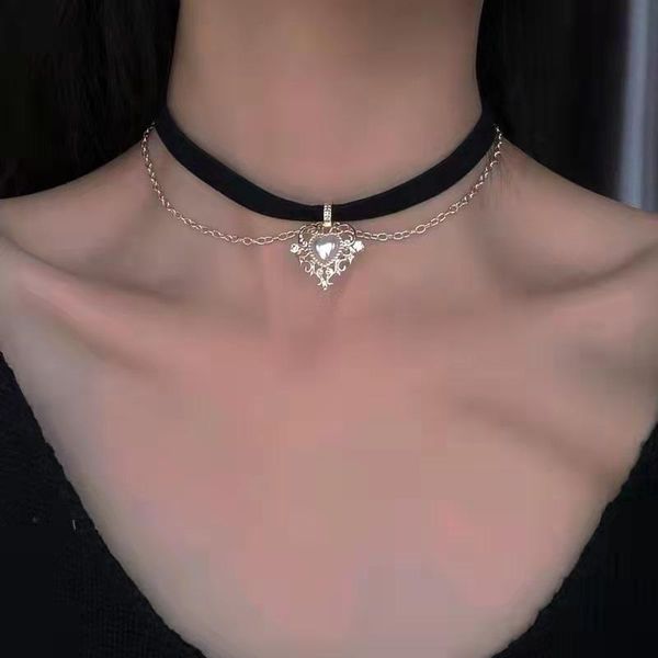 pendant necklaces retro girl hearts velvet chain hanging drop items brought the clavicle collar necklace fashion charms for jewelry, Silver
pendant necklaces retro girl hearts velvet chain hanging drop items brought the clavicle collar necklace fashion charms for jewelry, Silver