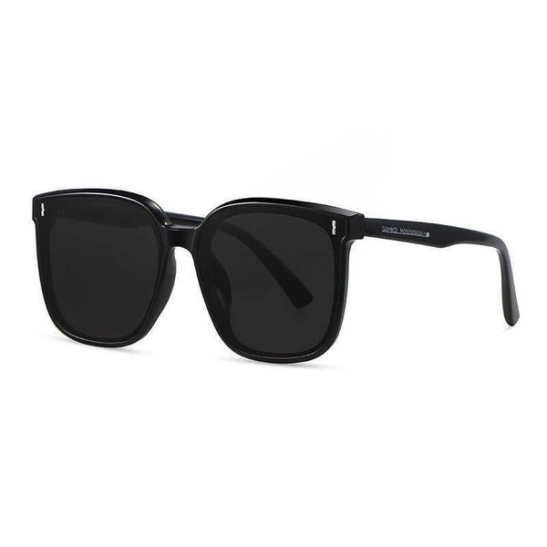 sunglasses female fashion star same model 2021 new anti ultraviolet big frame round face fashion korean sunglasses men, White;black
sunglasses female fashion star same model 2021 new anti ultraviolet big frame round face fashion korean sunglasses men, White;black