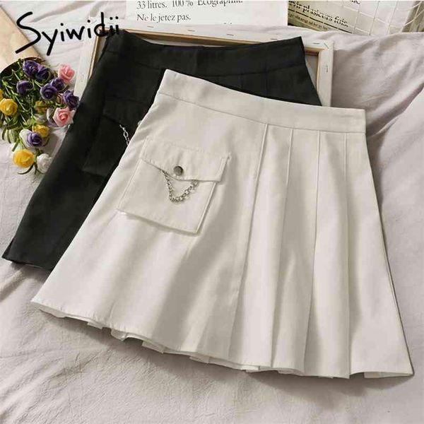 chain pockets skirt women high waist casual a-line pleated solid black spring summer korean fashion mini 210607
chain pockets skirt women high waist casual a-line pleated solid black spring summer korean fashion mini 210607