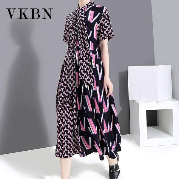 casual dresses vkbn 2021 spring and summer dress women office lady geometric pattern printing turn-down collar elegant, Black;gray
casual dresses vkbn 2021 spring and summer dress women office lady geometric pattern printing turn-down collar elegant, Black;gray