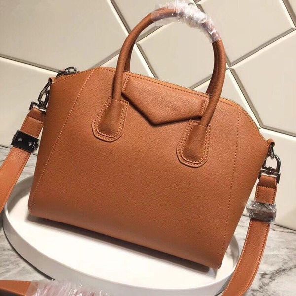 newset classic lady mini tote 28cm women shoulder bags real leather handbags fashion crossbody business messenger bag purse
newset classic lady mini tote 28cm women shoulder bags real leather handbags fashion crossbody business messenger bag purse