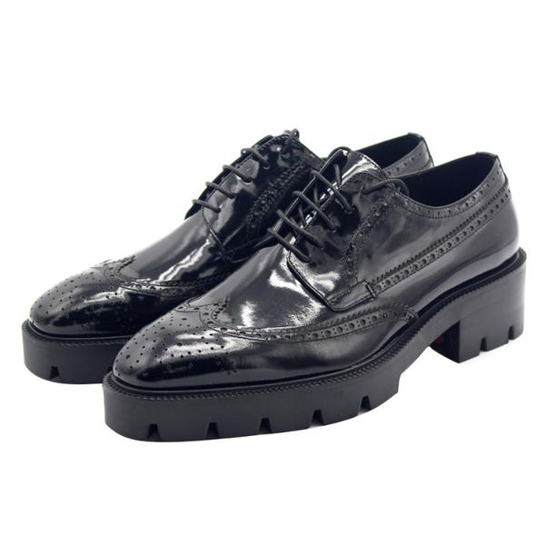 classics wedding men shoes increase grade black genuine leather carved lace up handmade square toe dress shoes for men
classics wedding men shoes increase grade black genuine leather carved lace up handmade square toe dress shoes for men