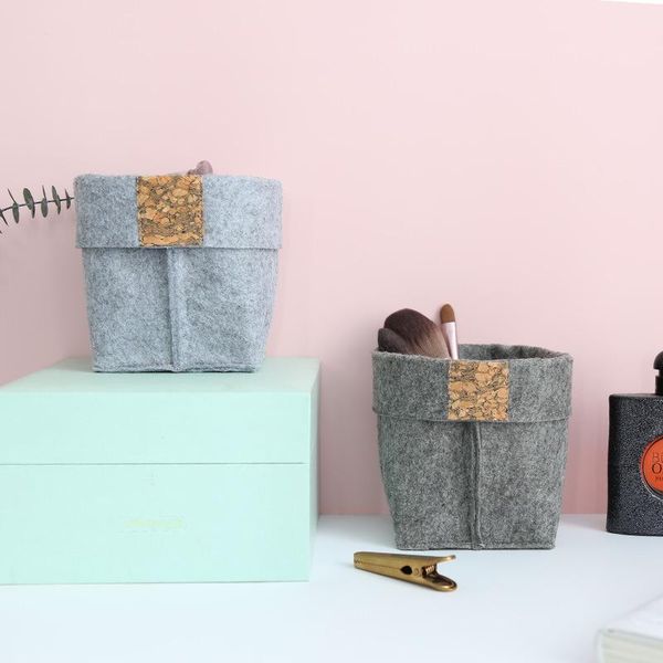 diy felt deskstorage basket sundries underwear toy storage box cosmetic book organizer stationery container
diy felt deskstorage basket sundries underwear toy storage box cosmetic book organizer stationery container