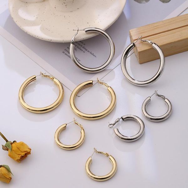 stud korea simple and cold style circle earrings female metal round temperament ear women jewelry, Golden;silver
stud korea simple and cold style circle earrings female metal round temperament ear women jewelry, Golden;silver