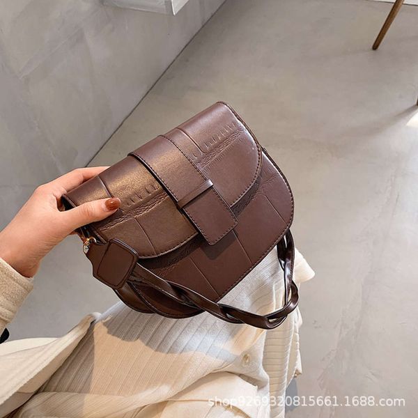 hbp texture single shoulder small women's 2021 popular new fashion cross saddle bag
hbp texture single shoulder small women's 2021 popular new fashion cross saddle bag