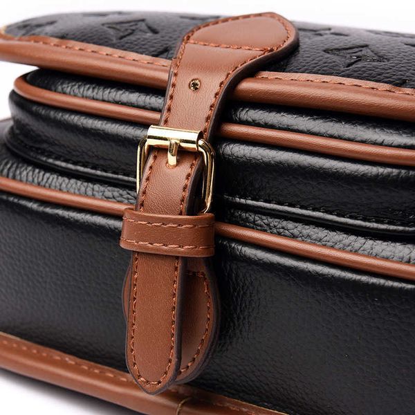 2022 new saddle bag fashion printing large capacity high-grade foreign style single shoulder messenger bag
2022 new saddle bag fashion printing large capacity high-grade foreign style single shoulder messenger bag