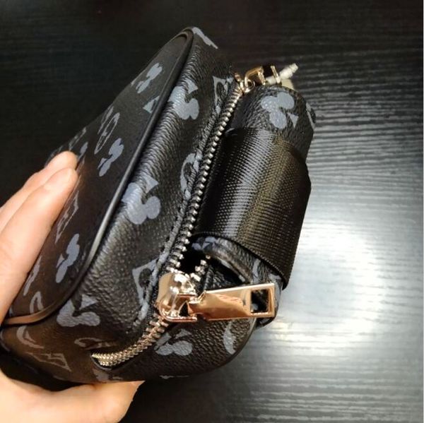 factory outlet leathers shoulder bags printed fabric men handbags simple atmospheric leather handbag multifunctional outdoor leisure cycling
factory outlet leathers shoulder bags printed fabric men handbags simple atmospheric leather handbag multifunctional outdoor leisure cycling