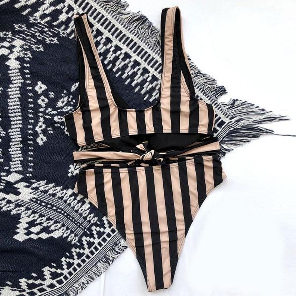 one-piece suits 2021 striped v shape wire one piece swimsuit women monokini female bather beach swim v-bar underwired swimwear bathing suit
one-piece suits 2021 striped v shape wire one piece swimsuit women monokini female bather beach swim v-bar underwired swimwear bathing suit