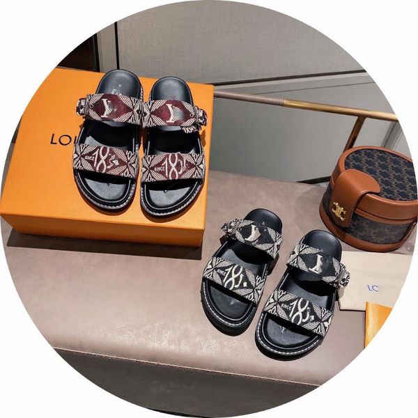 luxury design spring summer new women slippers shoes for women 2021 shoes sandals outdoor designer sandales, Black
luxury design spring summer new women slippers shoes for women 2021 shoes sandals outdoor designer sandales, Black
