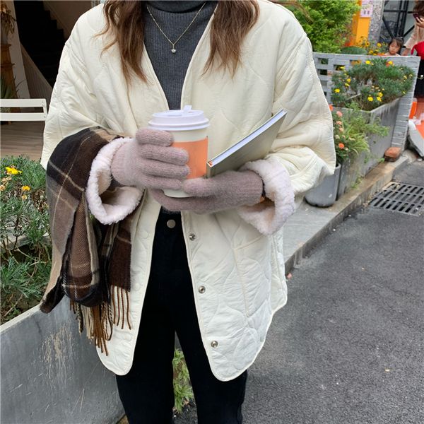 2021 new female coat autumn winter jacket warm women parkas ol vintage solid double wear faux lambswool liner loose parka pvaw, Black
2021 new female coat autumn winter jacket warm women parkas ol vintage solid double wear faux lambswool liner loose parka pvaw, Black