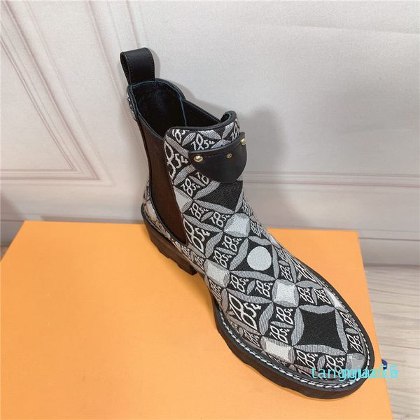 designer cowhide heighten women's middle tube comfortable chelsea boots non slip outsole material old flower, Black
designer cowhide heighten women's middle tube comfortable chelsea boots non slip outsole material old flower, Black