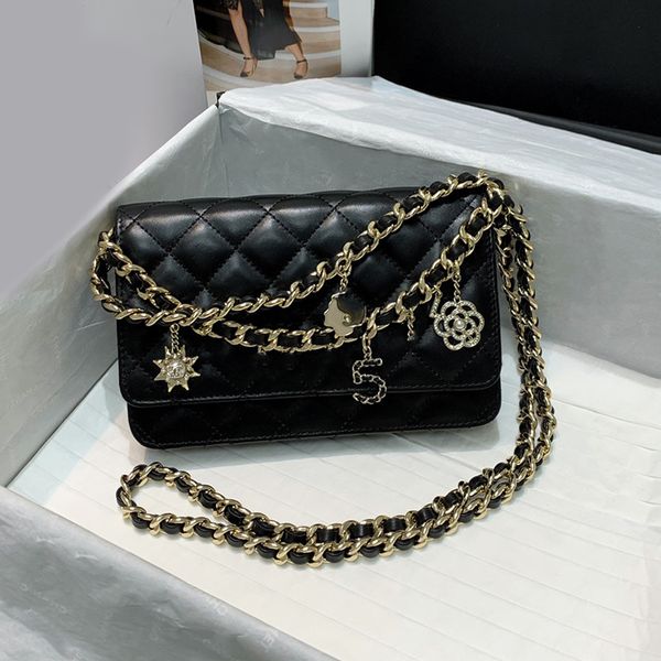 pendant badge woc limited edition fashion bags 81051 lambskin classic rhomboid cover with rough chain and delicate pendant bags, Black
pendant badge woc limited edition fashion bags 81051 lambskin classic rhomboid cover with rough chain and delicate pendant bags, Black