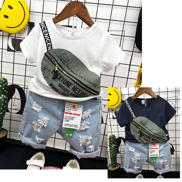 2-7-year-old 2021 new children's wear handsome satchel t-shirt summer little boys short sleeve jeans two piece set, White
2-7-year-old 2021 new children's wear handsome satchel t-shirt summer little boys short sleeve jeans two piece set, White