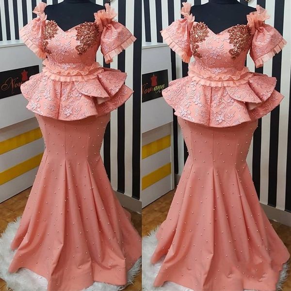 pink full lace mermaid prom dresses off shoulder ruffles short sleeve lace appliques formal evening gowns vestido de novia, Black;red
pink full lace mermaid prom dresses off shoulder ruffles short sleeve lace appliques formal evening gowns vestido de novia, Black;red