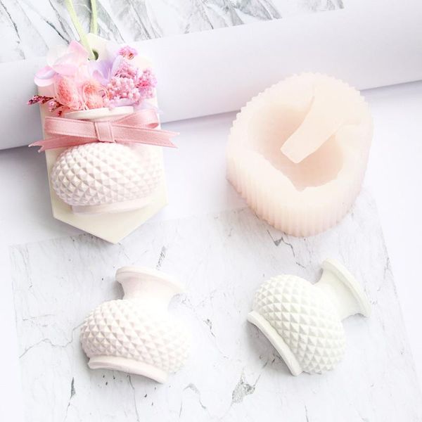craft tools three-dimensional half vase silicone soap mold diy handmade diffusing stone flower arranging pendant
craft tools three-dimensional half vase silicone soap mold diy handmade diffusing stone flower arranging pendant