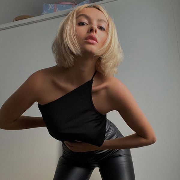 Chic Fashion Summer Bandage Halter Crop Tops for Women Hot Sexy Backless Black Cropped Feminino Top Streetwear
Chic Fashion Summer Bandage Halter Crop Tops for Women Hot Sexy Backless Black Cropped Feminino Top Streetwear