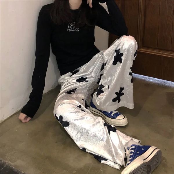 designer 2022 new fall high-end womens pants fashion sportswear luxury velvet wide legs 3d embossed f letter comfortable and casual-9yq7, Black;white
designer 2022 new fall high-end womens pants fashion sportswear luxury velvet wide legs 3d embossed f letter comfortable and casual-9yq7, Black;white