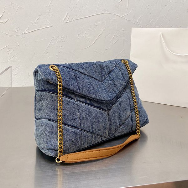 denim messenger bag ladies shoulder bags designer chain purses zig zag pattern size 30cm
denim messenger bag ladies shoulder bags designer chain purses zig zag pattern size 30cm