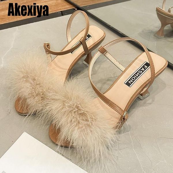 dress shoes 2021 black women sandals open toe furry fur summer high-heeled ladies bc
dress shoes 2021 black women sandals open toe furry fur summer high-heeled ladies bc
